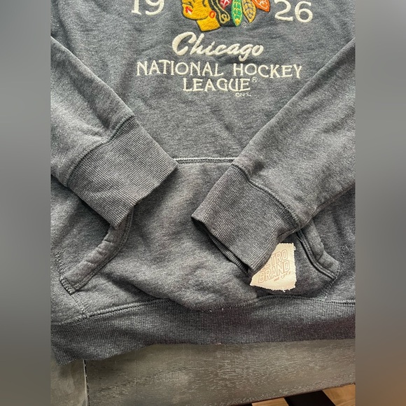 Original Retro Brand Chicago Blackhawks hoodie sweatshirt in size Medium - Picture 5 of 6